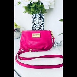 Marc by Marc Jacobs Classic Q Percy in Fuchsia